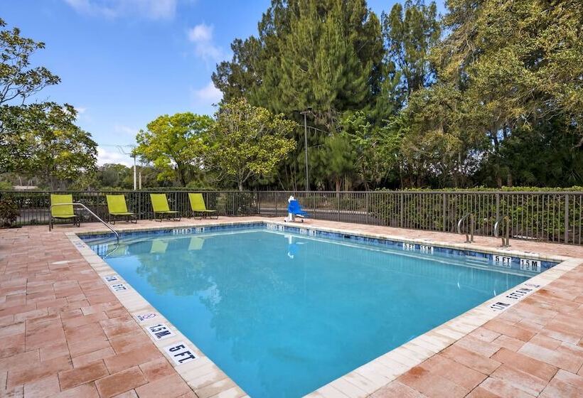 هتل Extended Stay America Suites Melbourne Airport