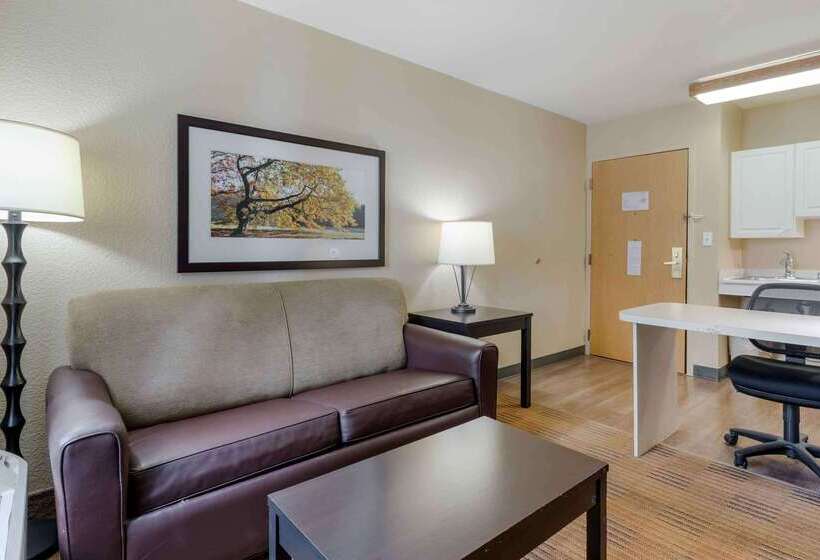בית מלון כפרי Extended Stay America Suites Pleasanton Chabot Dr