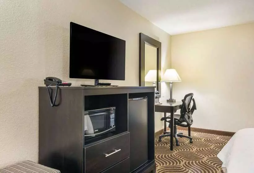 Отель Quality Inn & Suites Florence  Cincinnati South