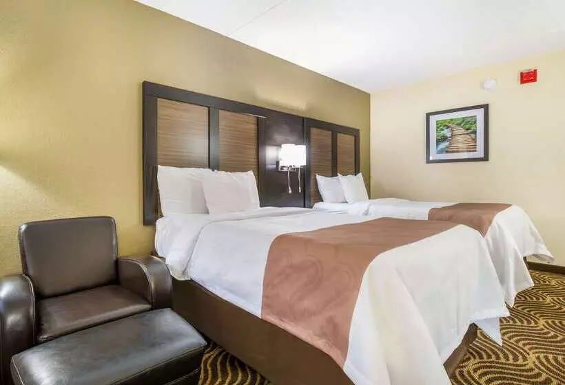 Отель Quality Inn & Suites Florence  Cincinnati South