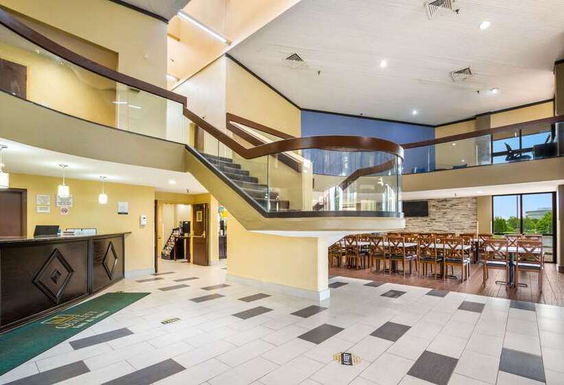 ホテル Quality Inn & Suites Florence  Cincinnati South