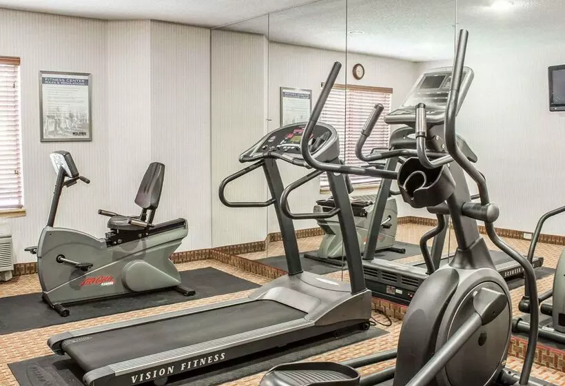 هتل Quality Inn & Suites Raleigh North