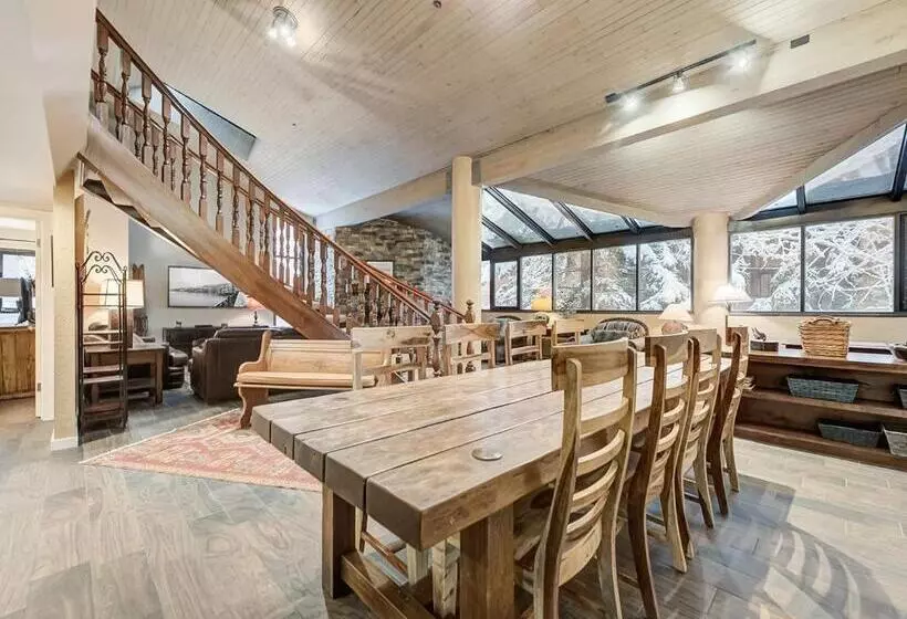 Отель Silver King By All Seasons Resort Lodging