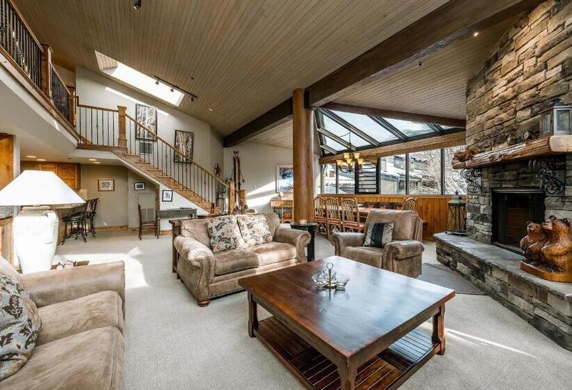 هتل Silver King By All Seasons Resort Lodging