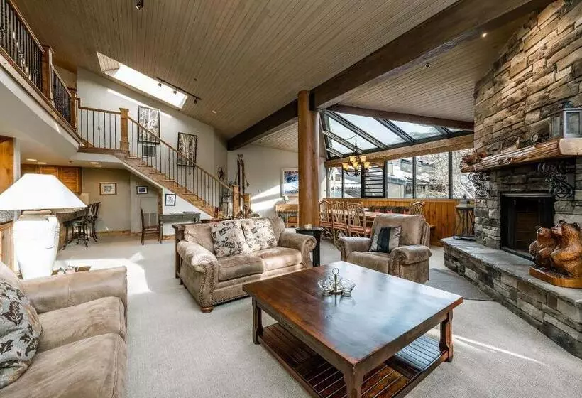 Отель Silver King By All Seasons Resort Lodging