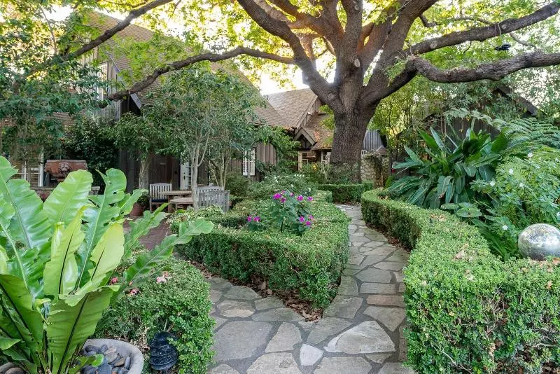 فندق Simpson House Inn