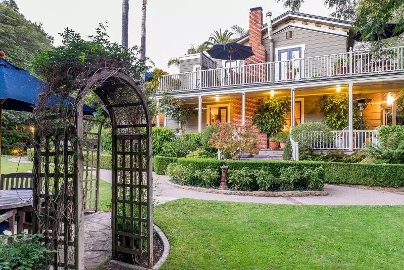 فندق Simpson House Inn