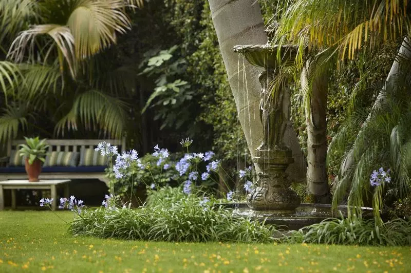 فندق Simpson House Inn