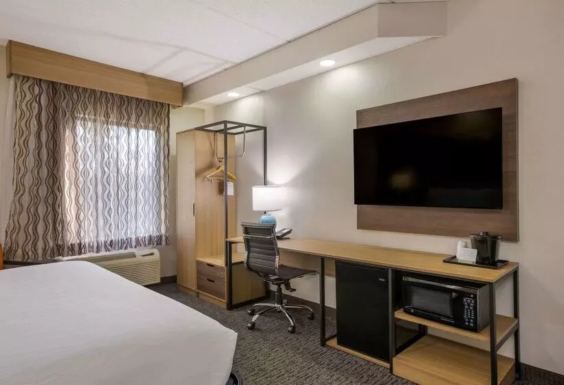 호텔 Clarion Pointe Sevierville Pigeon Forge