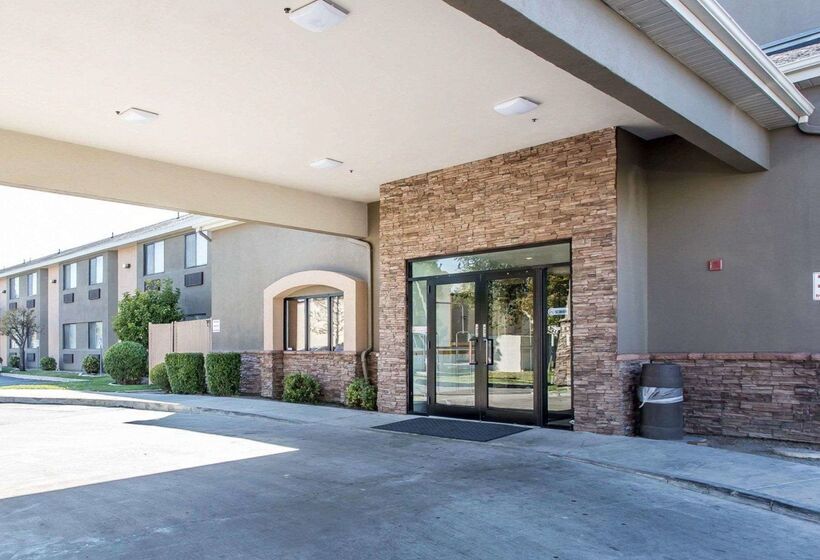 בית מלון כפרי Sleep Inn West Valley City  Salt Lake City South