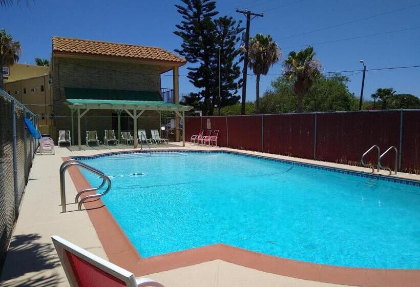 فندق Southwind Inn