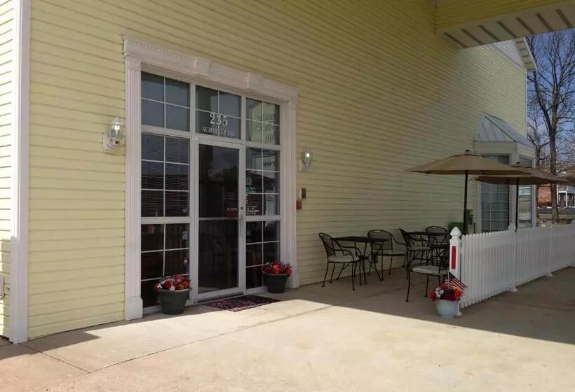 Hotelli Spinning Wheel Inn