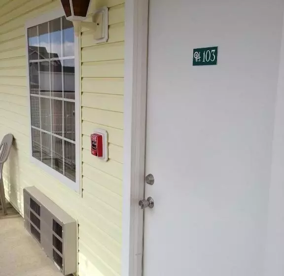 Hotelli Spinning Wheel Inn