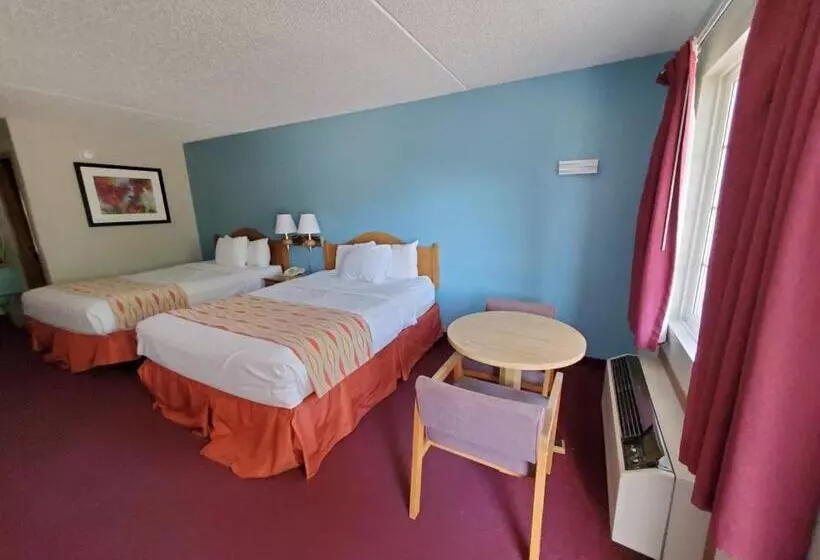 Hotelli Spinning Wheel Inn