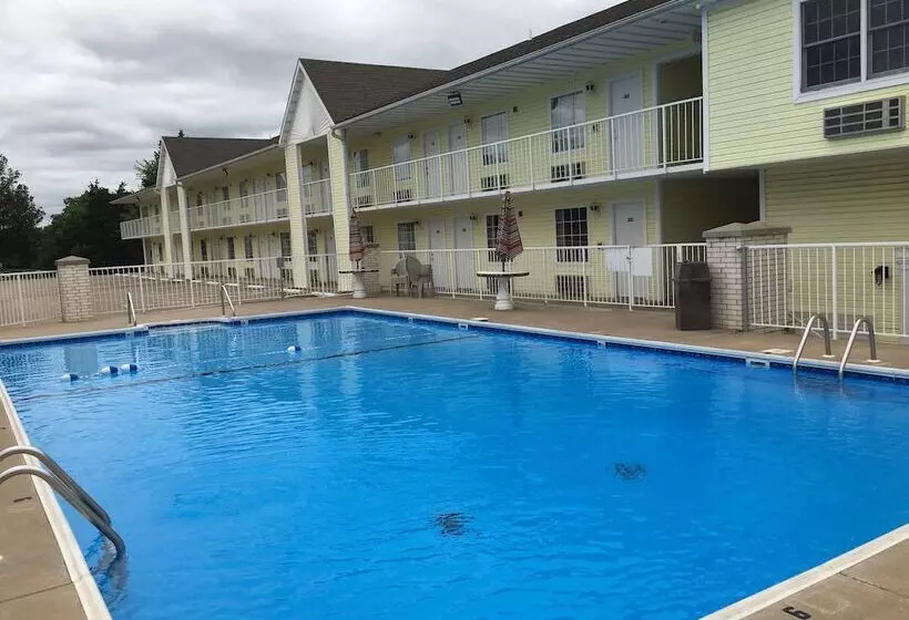 Hotelli Spinning Wheel Inn