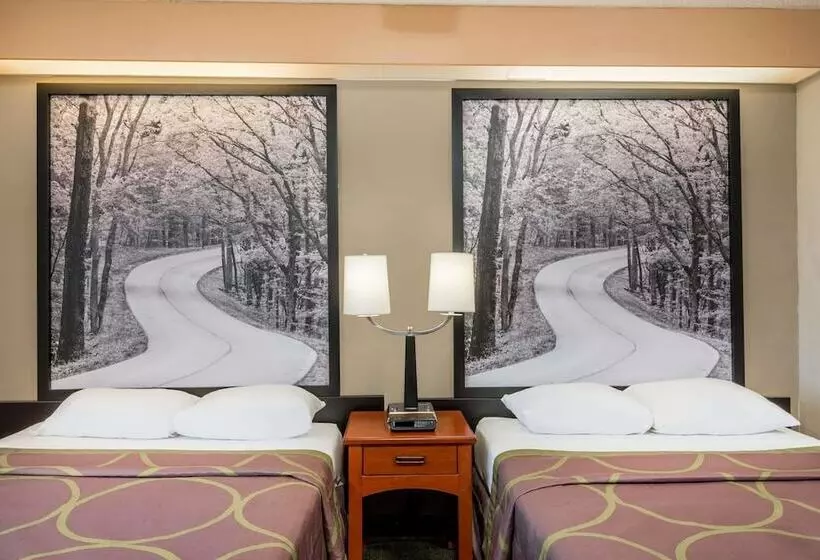 בית מלון כפרי Super 8 By Wyndham Jasper