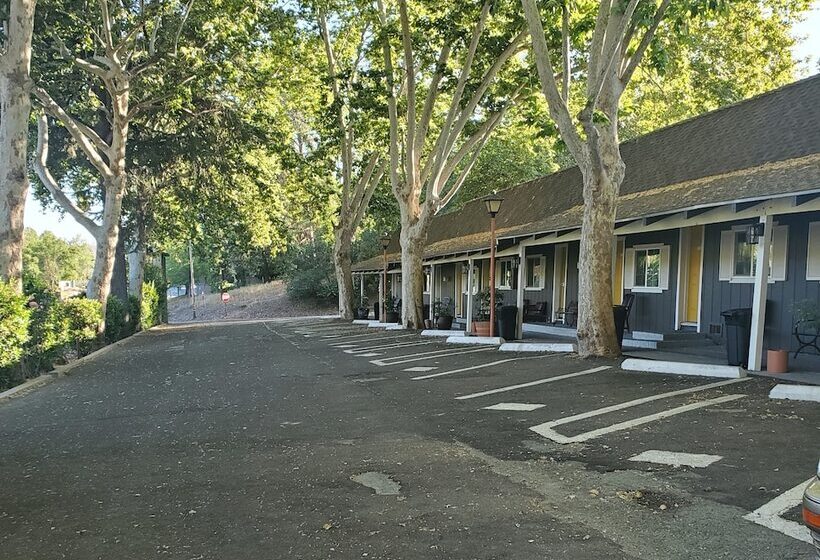 فندق The Gold Lodge