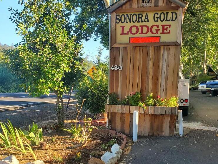 فندق The Gold Lodge