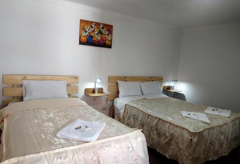 Anais Y Nicolas Hostel