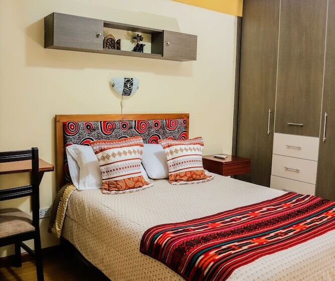 Hostel Hostal Dreams House