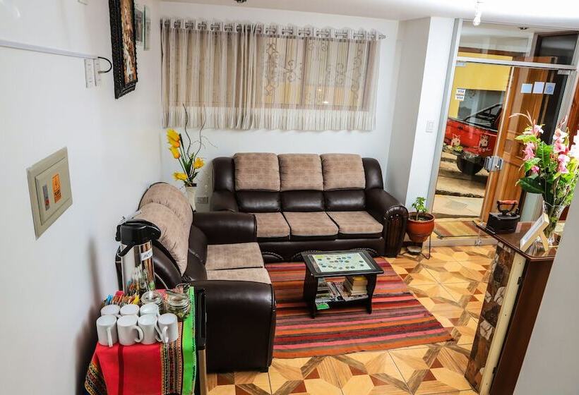 Hostel Hostal Dreams House