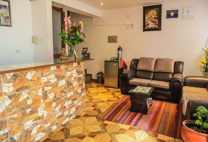 Hostel Hostal Dreams House