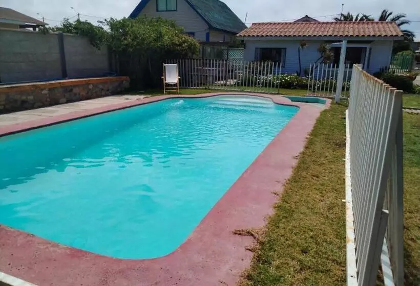 Hotelli Y Cabañas La Rosa Nautica