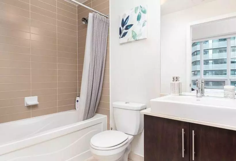 Topline Suites   Ice Condos