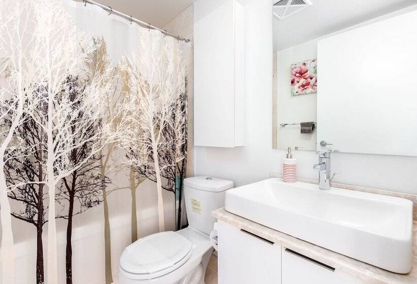 Topline Suites Ice Condos