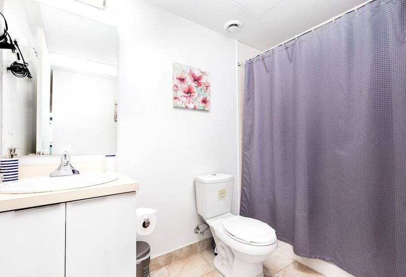 Topline Suites Ice Condos