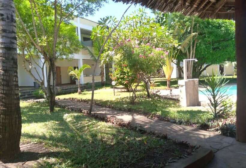 Apple Mango Apartments