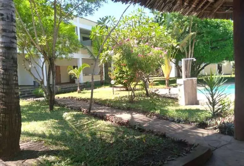 Apple Mango Apartments