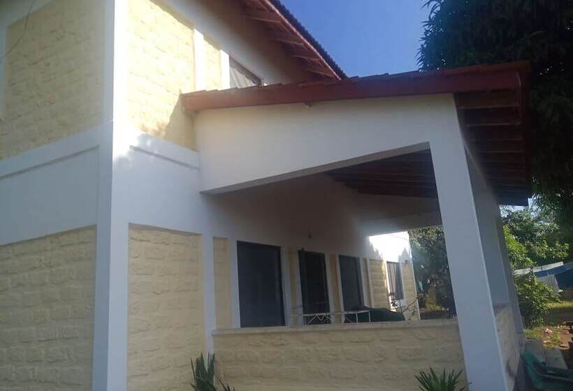 Apple Mango Apartments