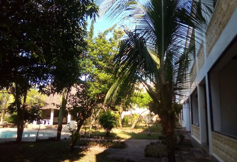 Apple Mango Apartments