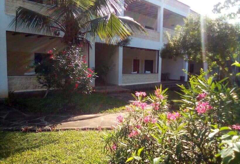 Apple Mango Apartments