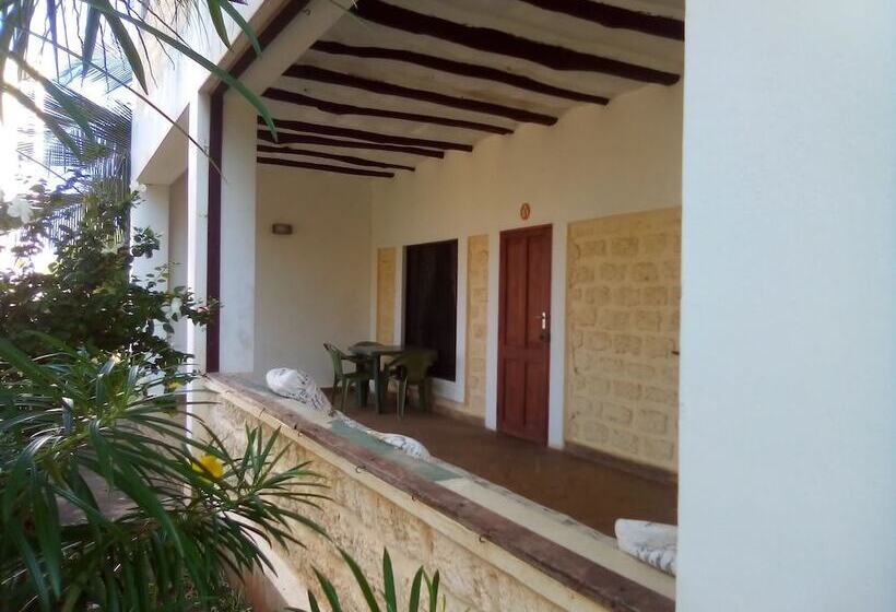 Apple Mango Apartments