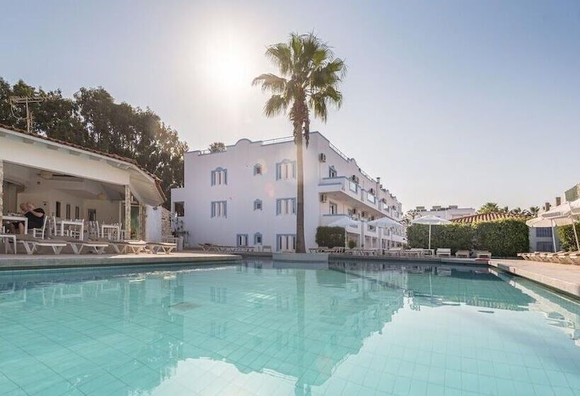 Aegean Blu Hotel & Apartments