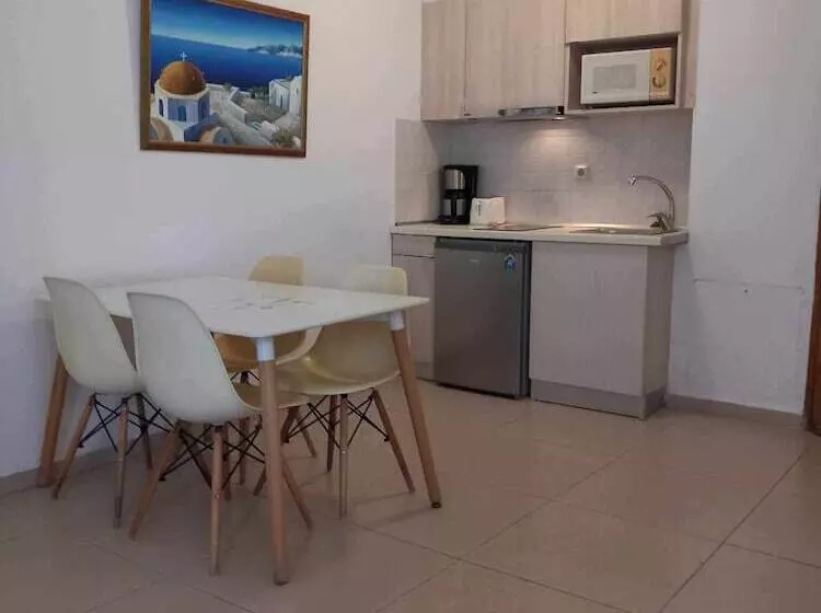 Aegean Blu Hotel & Apartments