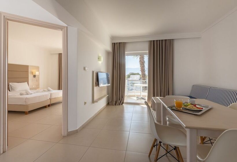 Aegean Blu Hotel & Apartments