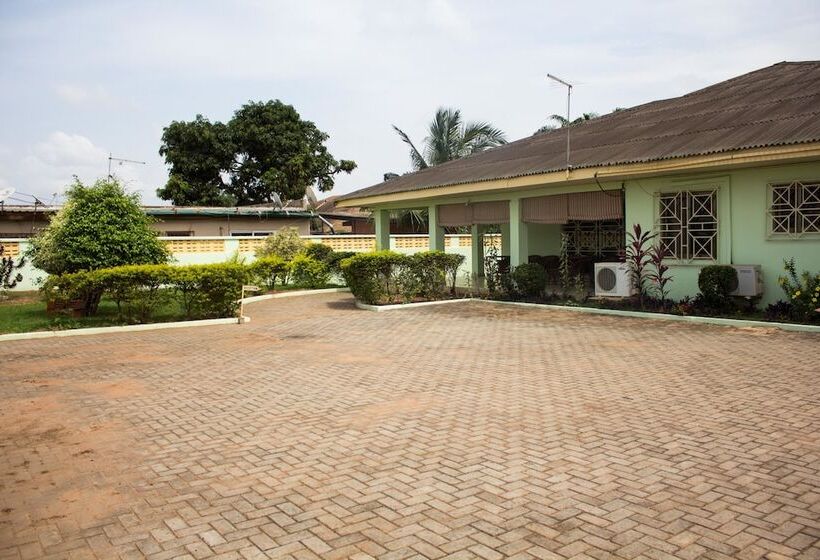 בית מלון כפרי Jayliz Lodge