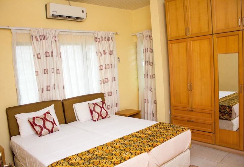 בית מלון כפרי Jayliz Lodge