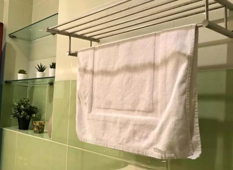 هاستل Guesthouse Namaste Central Rooms Valencia  Adults Only