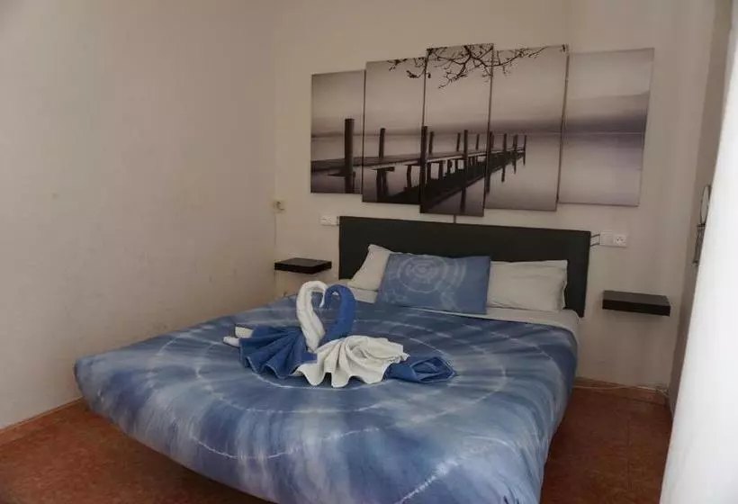 هاستل Guesthouse Namaste Central Rooms Valencia  Adults Only