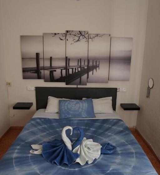 فندق صغير Guesthouse Namaste Central Rooms Valencia  Adults Only