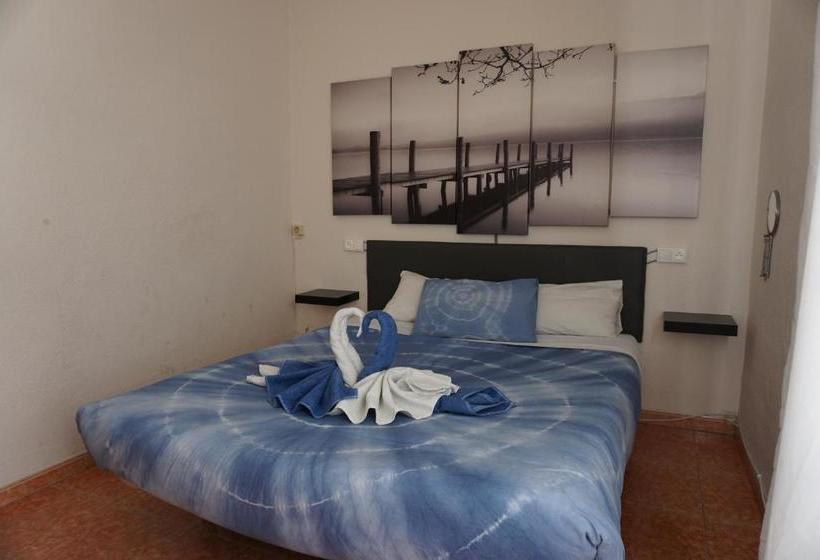 فندق صغير Guesthouse Namaste Central Rooms Valencia  Adults Only