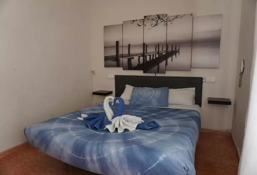 هاستل Guesthouse Namaste Central Rooms Valencia  Adults Only