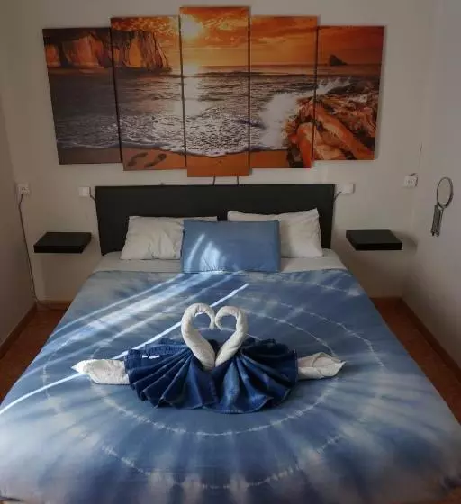 هاستل Guesthouse Namaste Central Rooms Valencia  Adults Only
