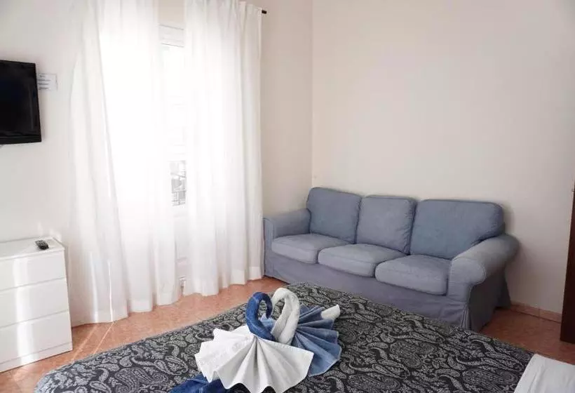 هاستل Guesthouse Namaste Central Rooms Valencia  Adults Only