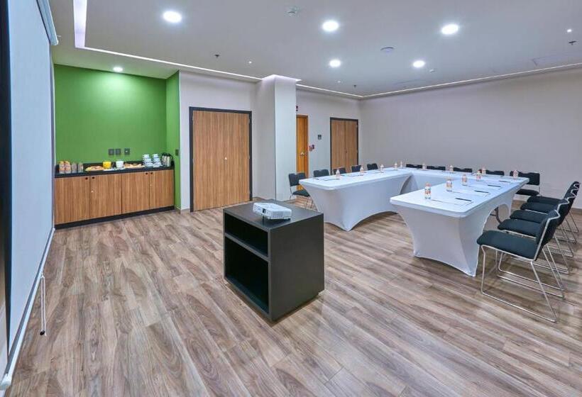 هتل City Express Plus By Marriott Mexicali