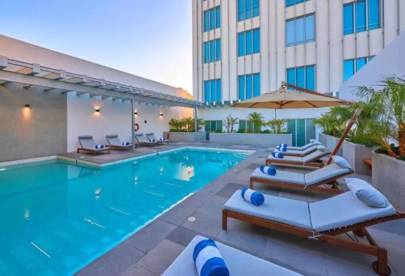 Hotelli City Express Plus By Marriott Mexicali